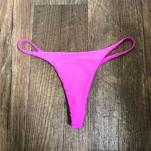Midori Bikinis cruz bikini bottom. Thong. Berry (bright pink) color. Small